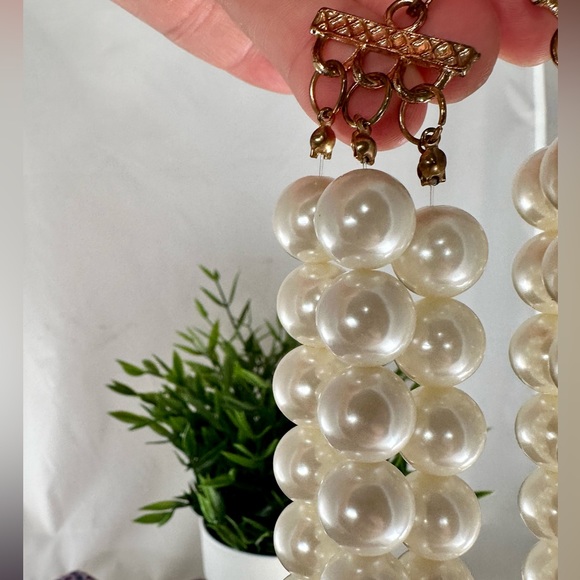 ***SOLD*** JEROLLIN PEARL CLUSTER Statement Necklace 17” VINTAGE Signed - Picture 5 of 16